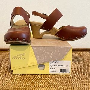 Cutout Heel Wood Clog Strap Sandals 8/38